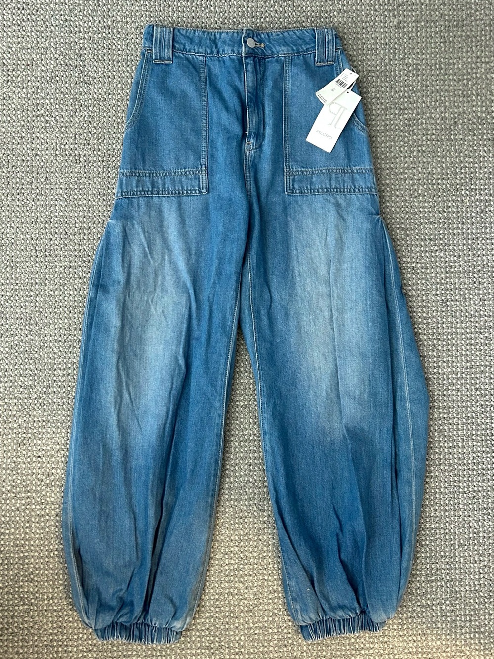 NEW Pilcro Anthropologie Wharfside High-Rise Jogger Jeans Denim Balloon Pants - Picture 1 of 9